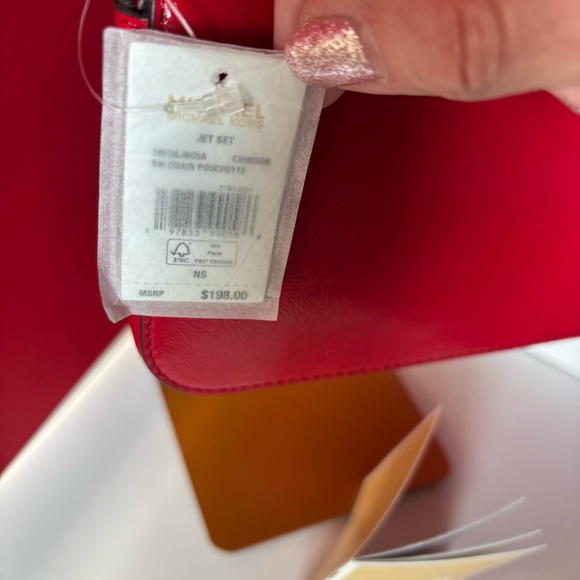 MICHAEL KORS jet set medium red leather pouchette bag NWT - Picture 8 of 10